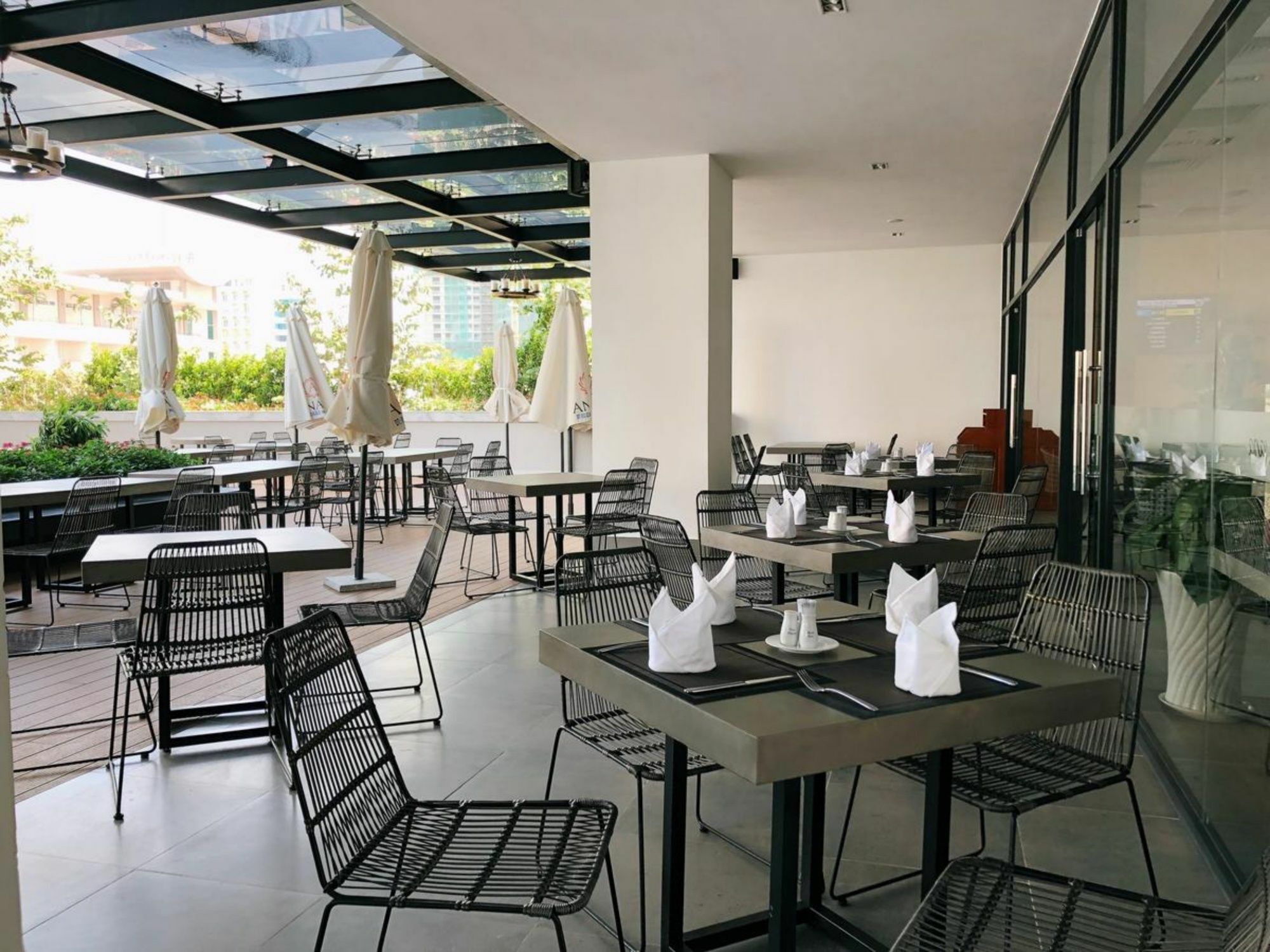Parama Apartments Balcony Beachfront Nha Trang Exterior photo